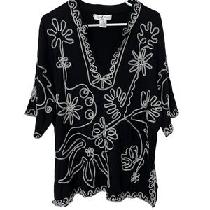 Once Again Embroidered Tunic Top Women's Size 2X V-Neck